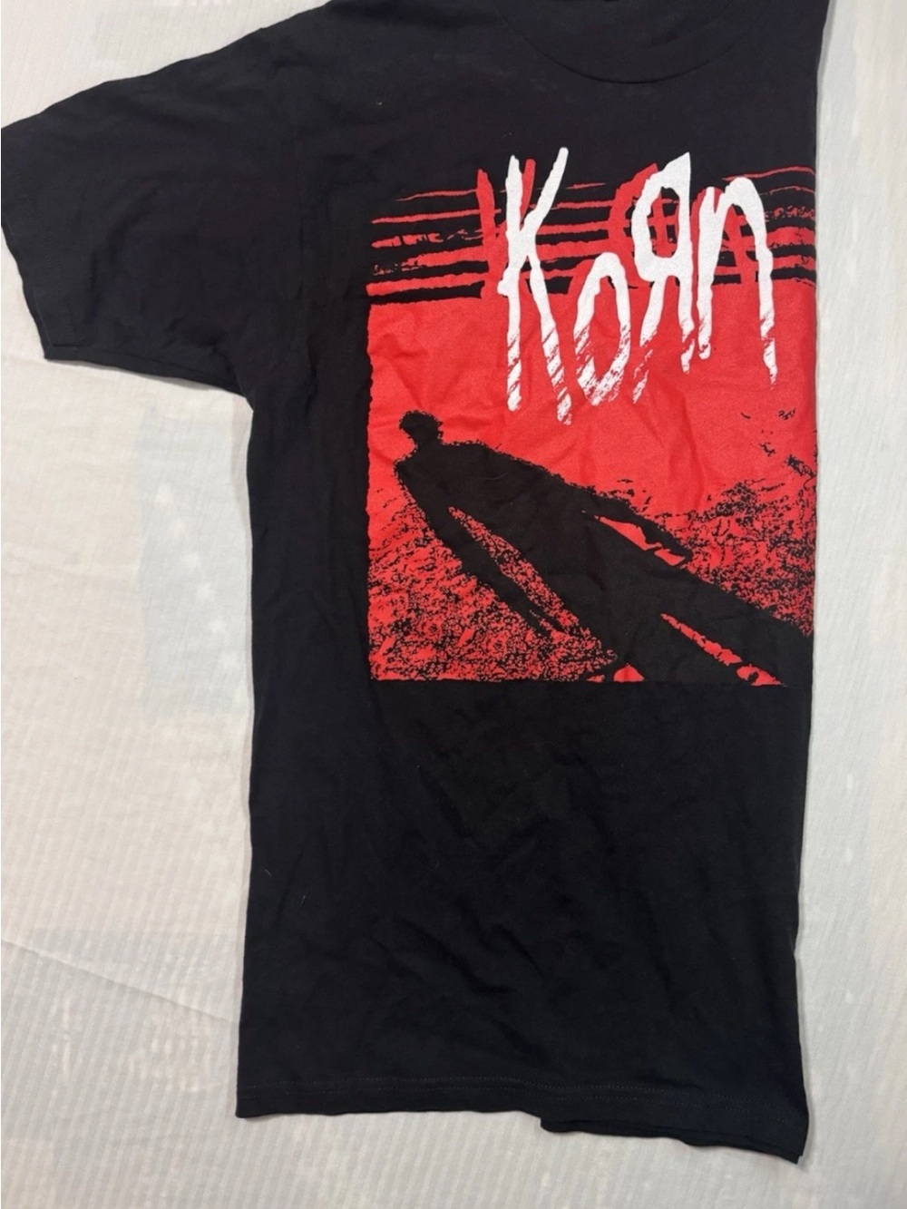 Korn Graphic Short Sleeve Tee in Black and Red
